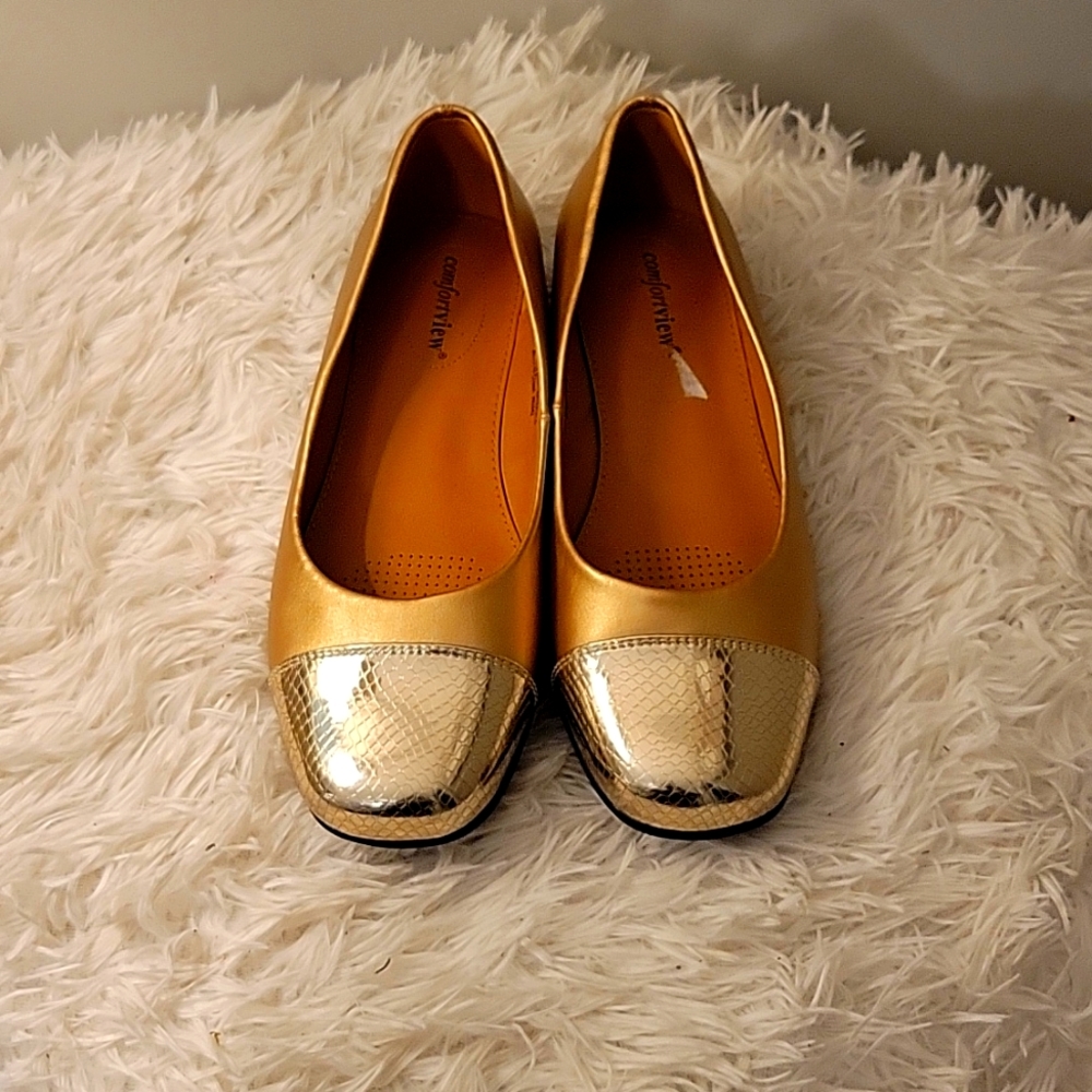 Women's shoes